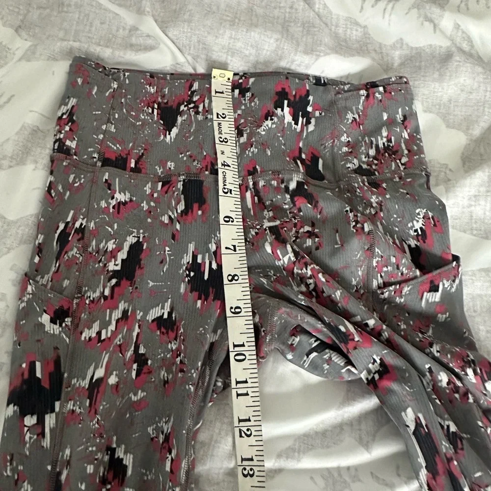 Lululemon Leggings Women’s 6 Gray Fast and Free High Rise Floral Flux 25” Tight